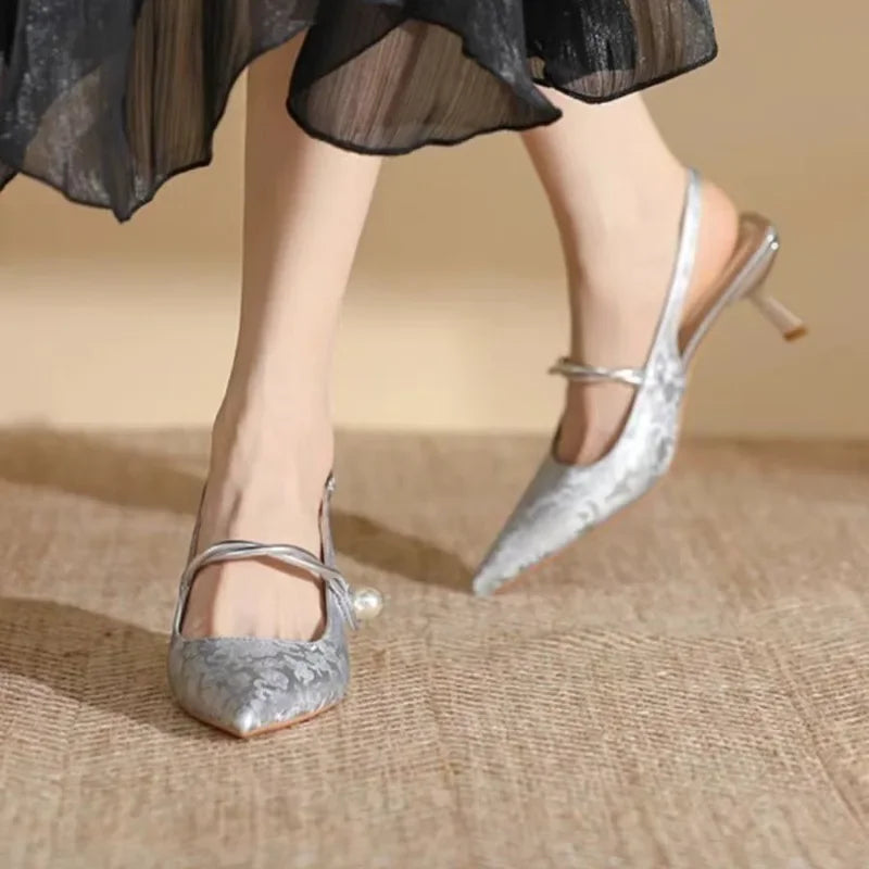 New Summer Fashion Pointed Toe Pearl Sexy High Banquet Women Low Heel Pumps