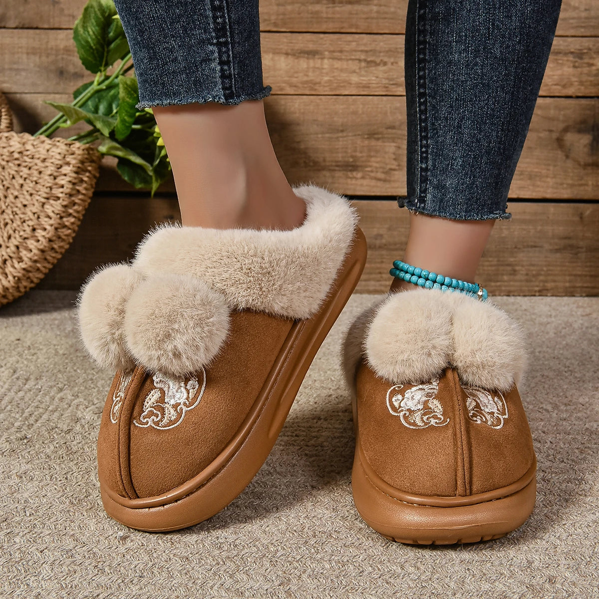 2024 Winter New Warm Women Snow Boots Indoor Comfortable Plush Shoes Platform Winter New Cute Cotton Slippers Zapatos De Mujer