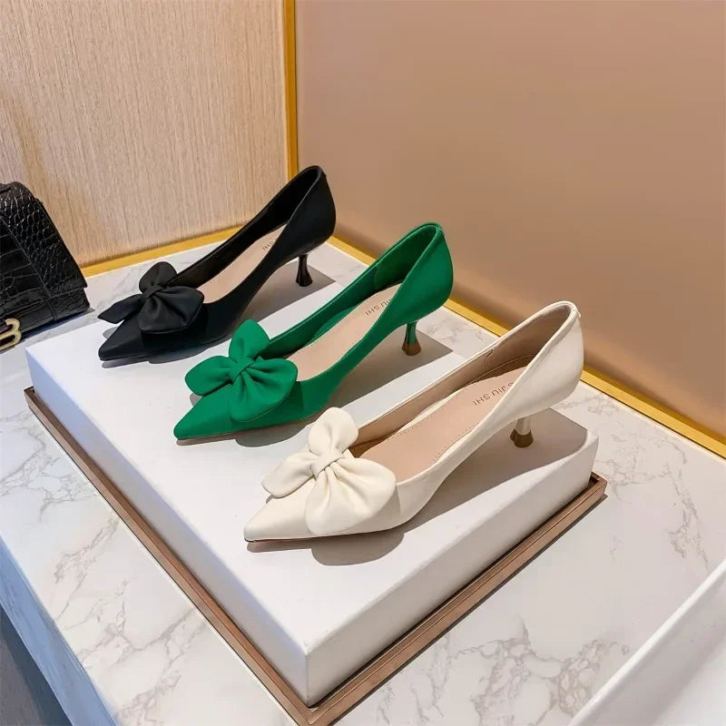 Retro Casual Sweet Fashion Bow Design Round Toe New Low Heel Pumps