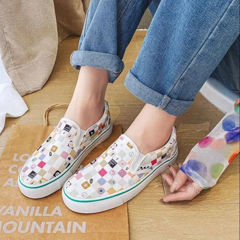 Womens Canvas Multicolor Checkerboard Design Slip-On Flats Summer Fashion Skateboard